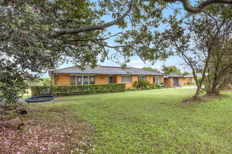 5 Warne Drive