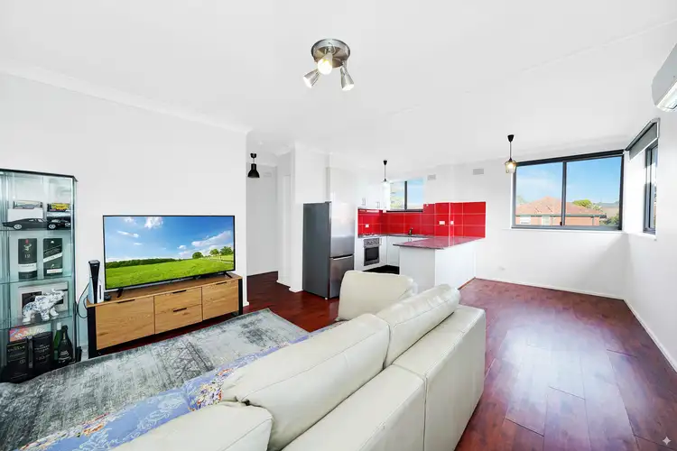 25/4-6 Unara Street