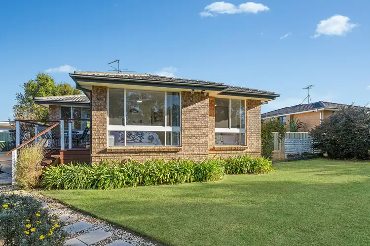 17 Chardonnay Avenue