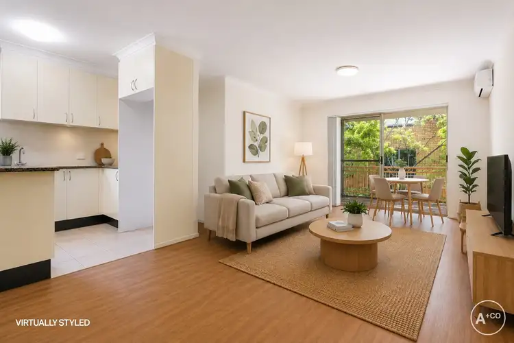 15/108-110 Botany Street