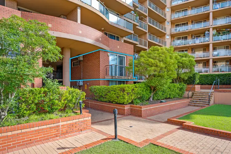 73/2 Macquarie Road