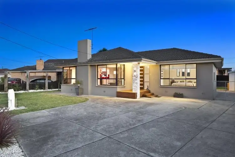 5 Somerlayton Crescent