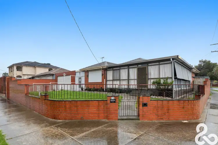 72 Somerset Road