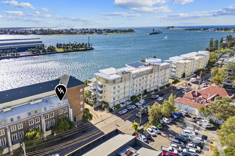 320 Wharf Road