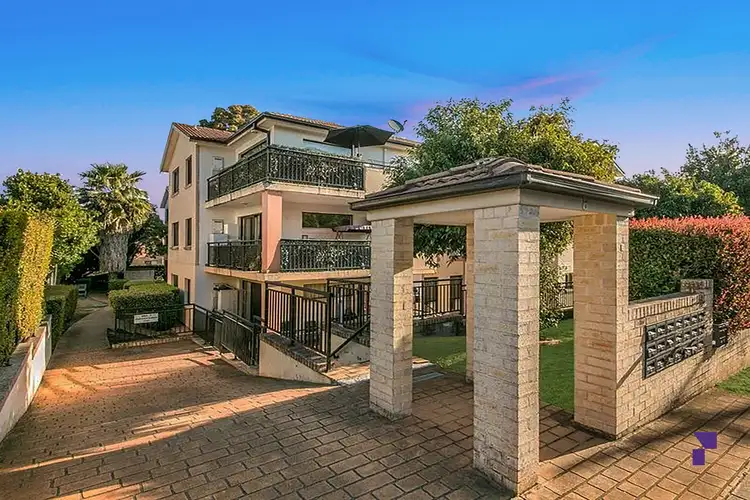 12/8-10 Melanie Street