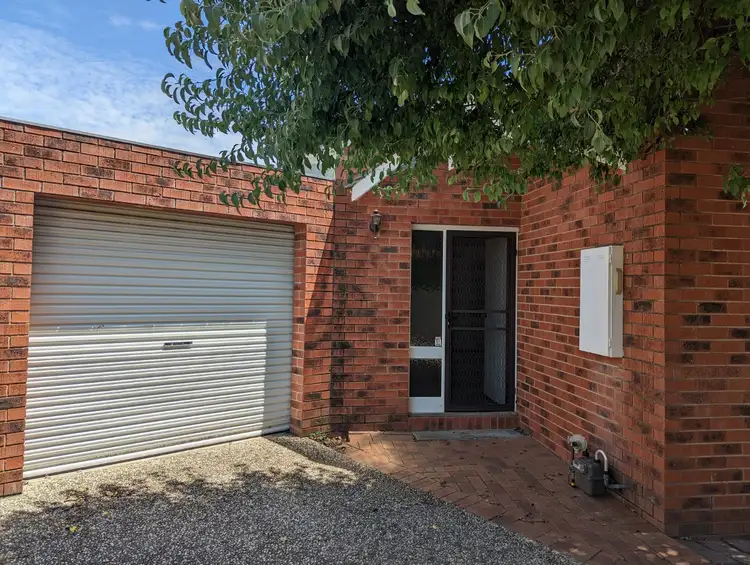 2/11 Coventry Court
