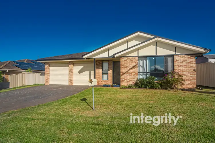 7 Almondbark Road