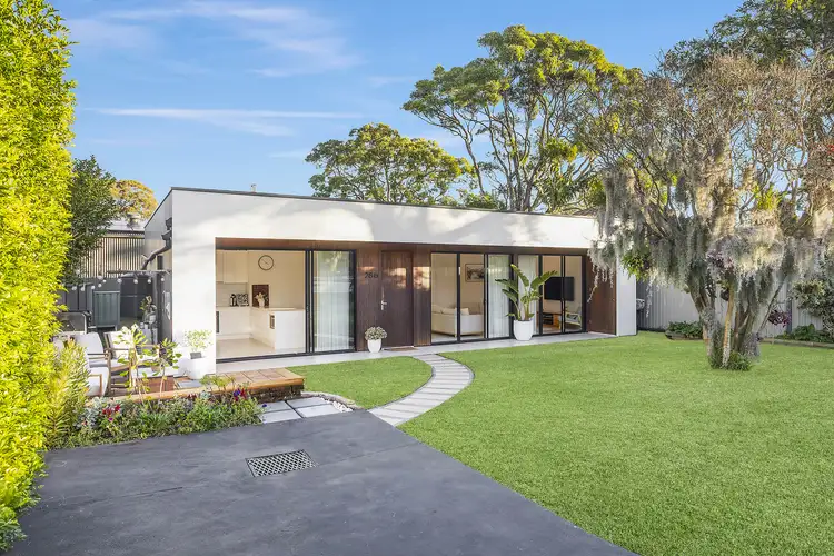 28B Engadine Avenue