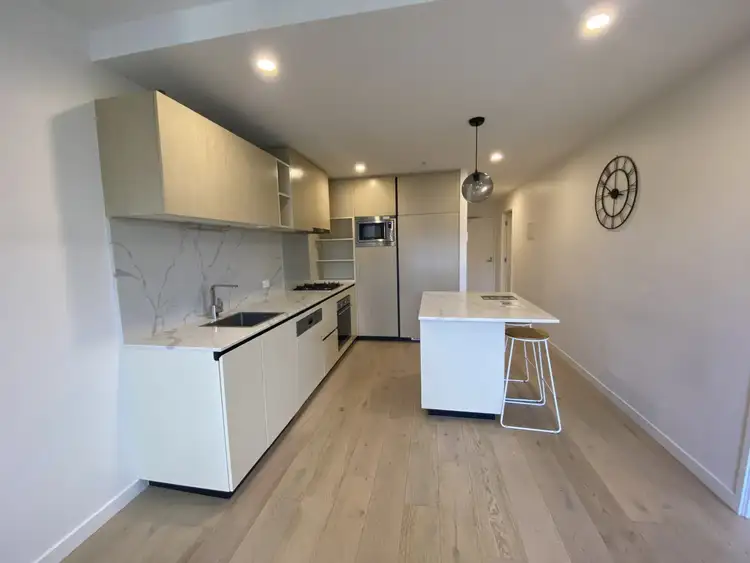7/801 Centre Road