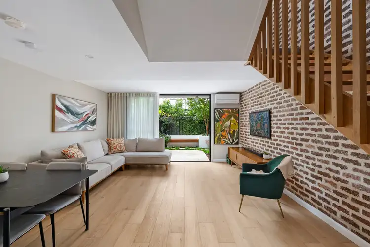8/19-25 Flinders Road