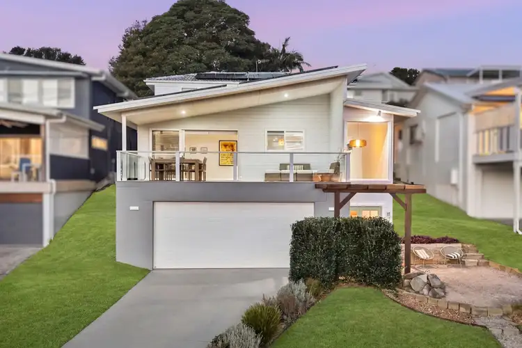 34 Masefield Avenue