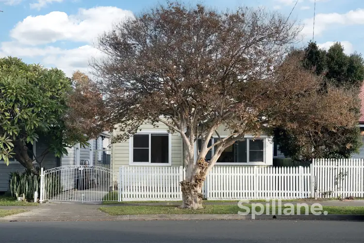 11 Mounter Street