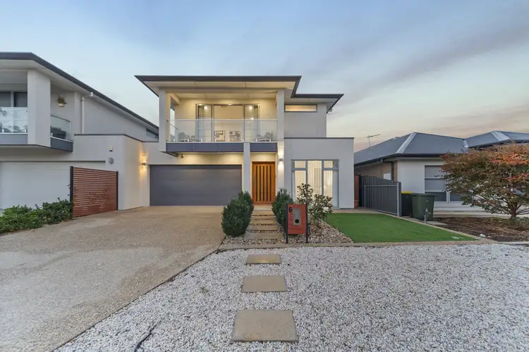 6 Ashburton Avenue