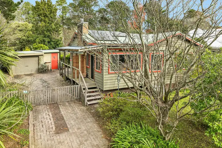 30 Sinclair Crescent