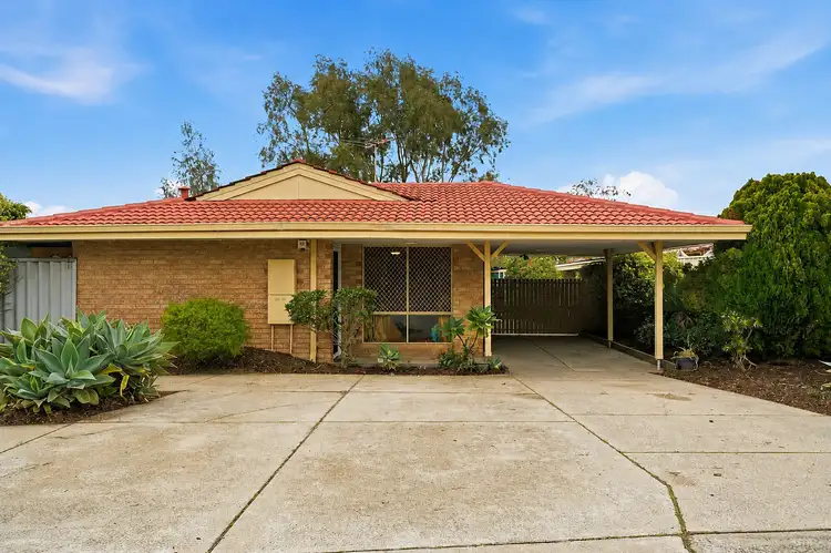 15 Lambourne Retreat