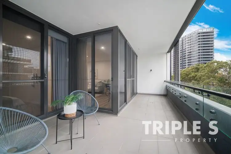 331/13 Oscar Place