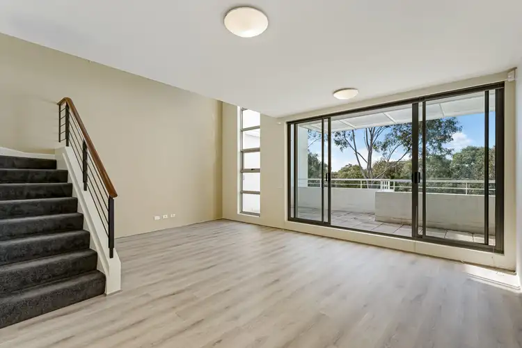 11/15 Blaxland Avenue