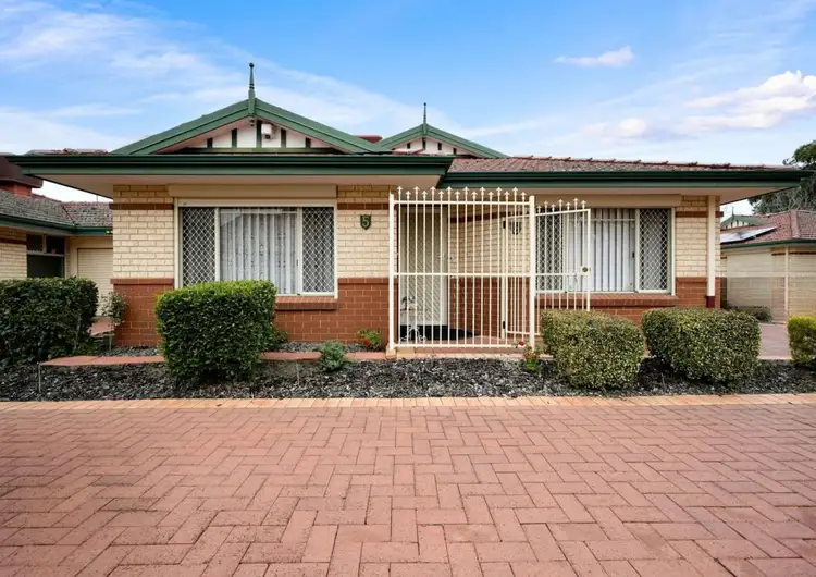 5/6 Heron Place