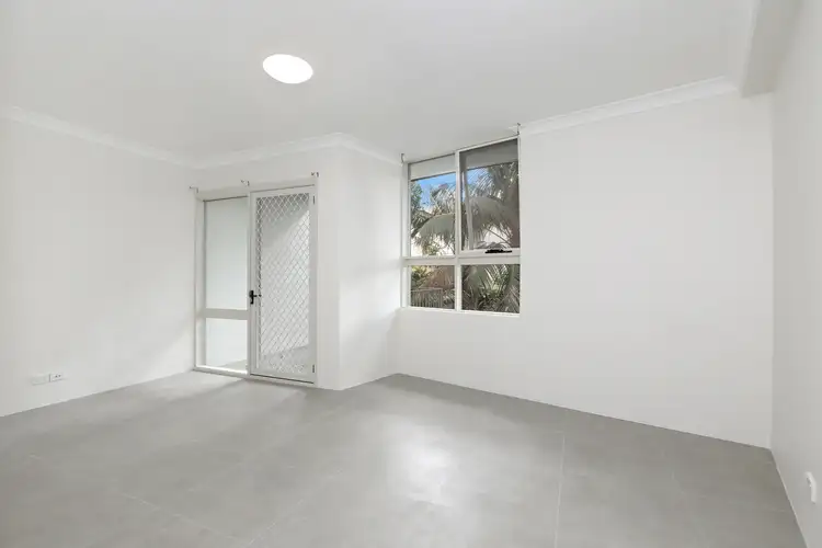 3/2A Short Street