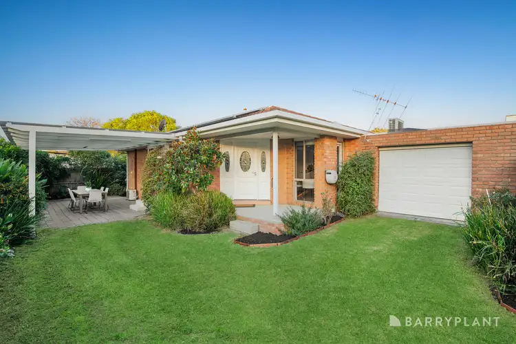 2/27 Ivan Avenue