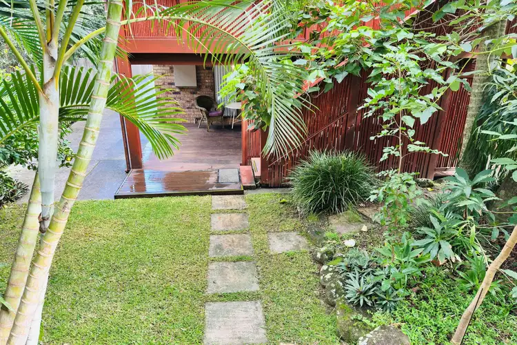 13a Queen Street