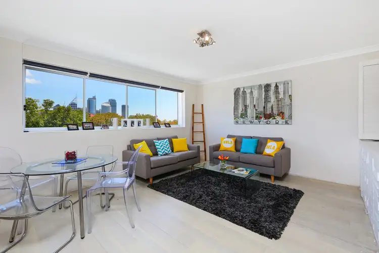 30/91 Macleay Street