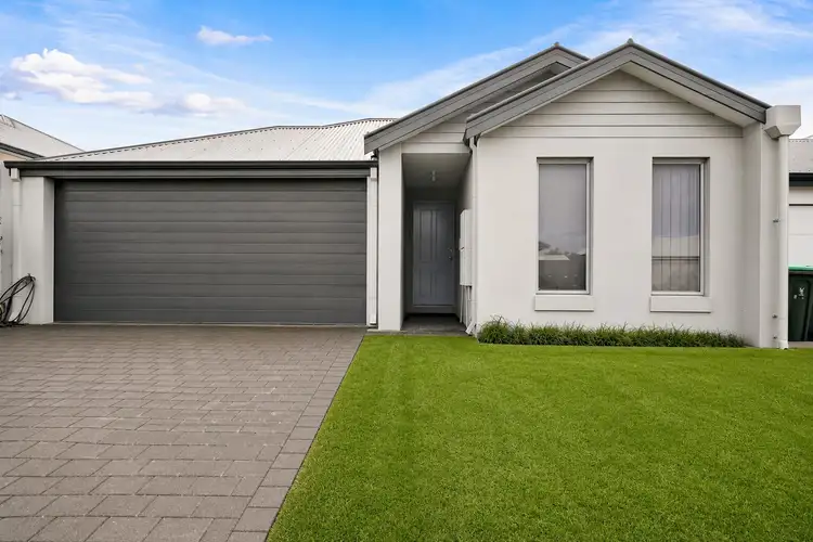 17 Sapphire Road