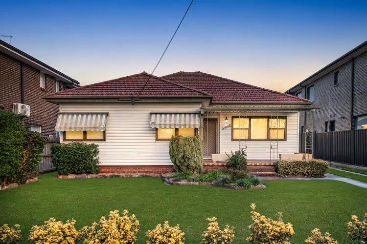 8 Mount Street