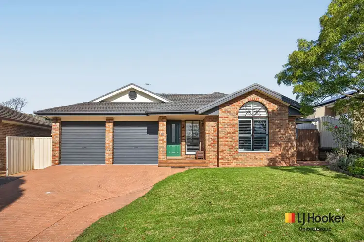8 Avery Way