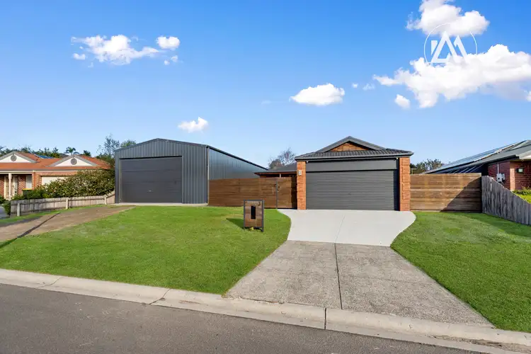 3 Huntingtower Crescent
