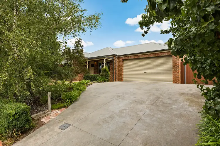 37 Gordon Boulevard