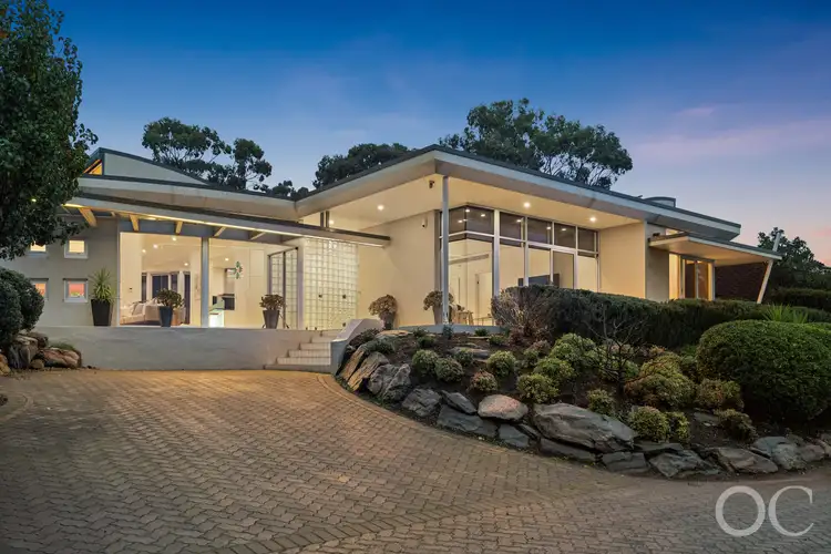 12 Mitchell Crescent