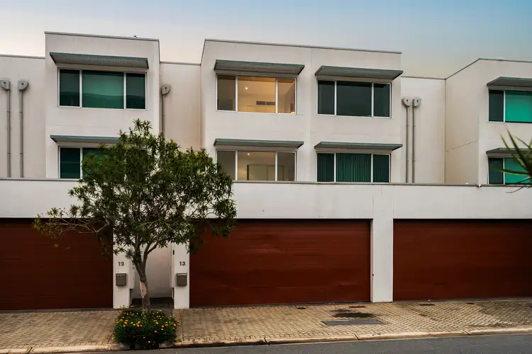 13 Tarni Court