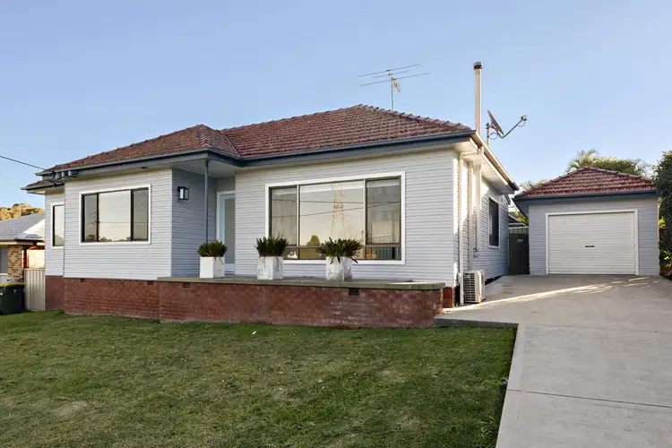 18 McNaughton Avenue