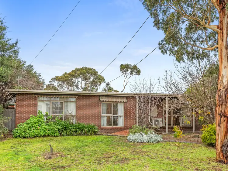 4 Whiton Grove