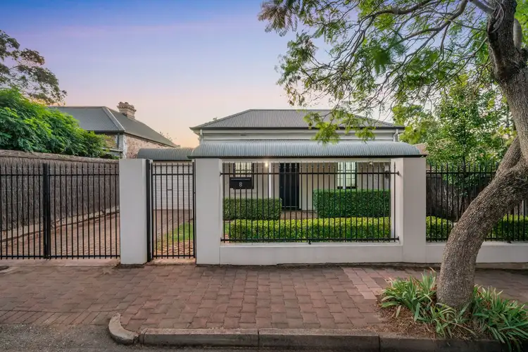 8 Beaconsfield Street