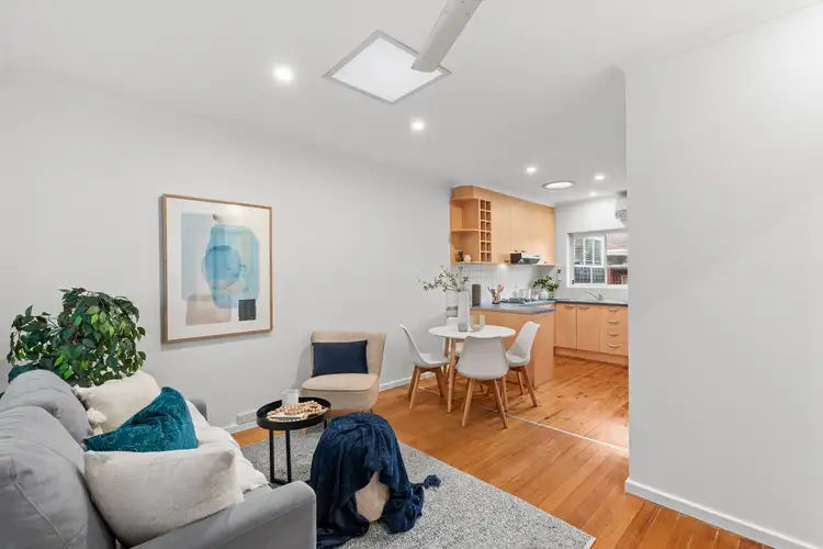 2/114 Military Road