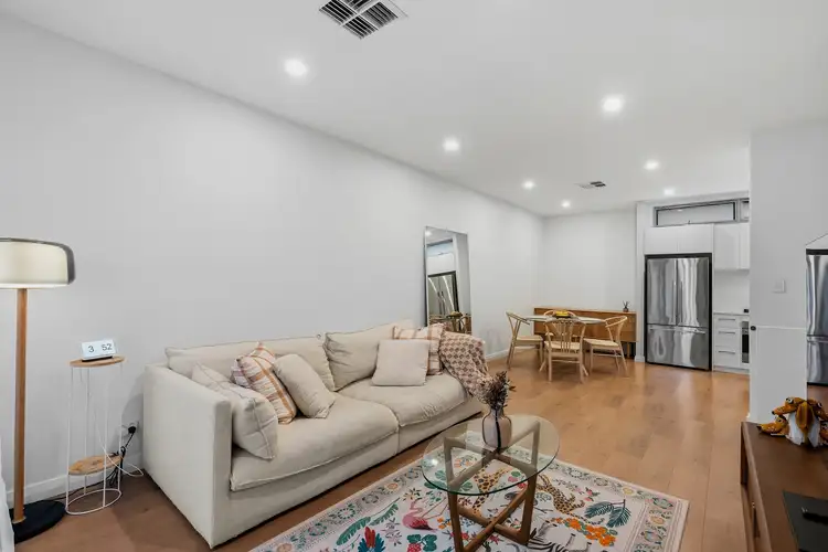 4/221 Churchill Road