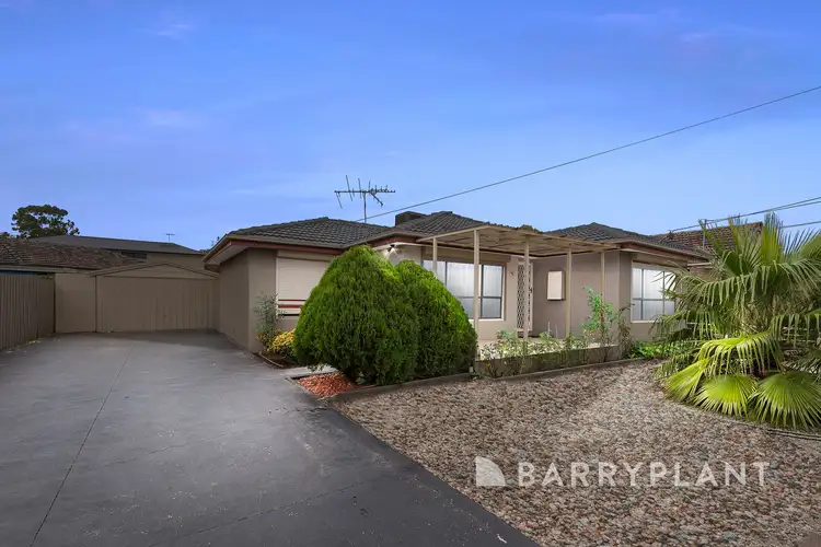 18 Larisa Road