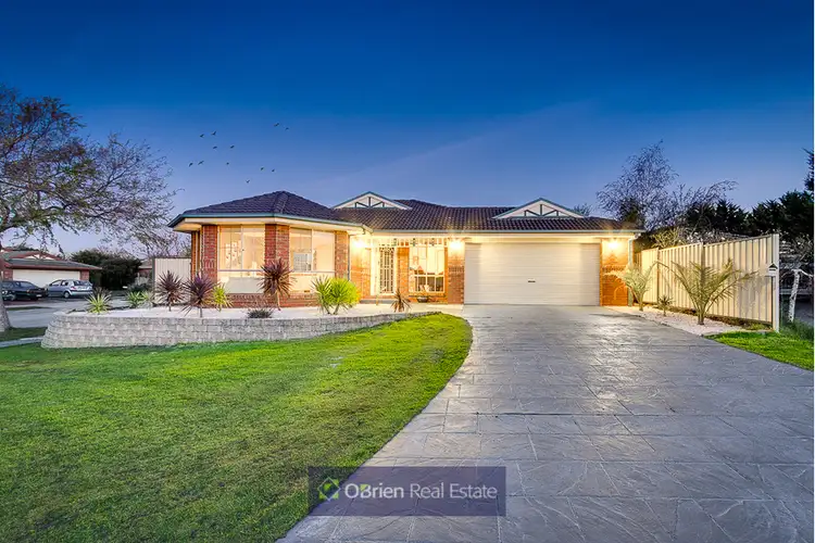 1 Meadow Place, Narre Warren South VIC 3805