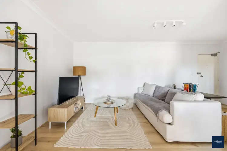 24/10A Mears Avenue