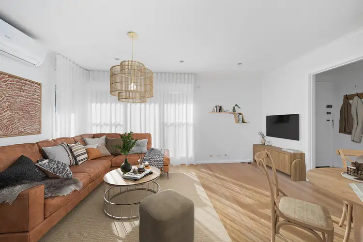 2/252 Beach Road