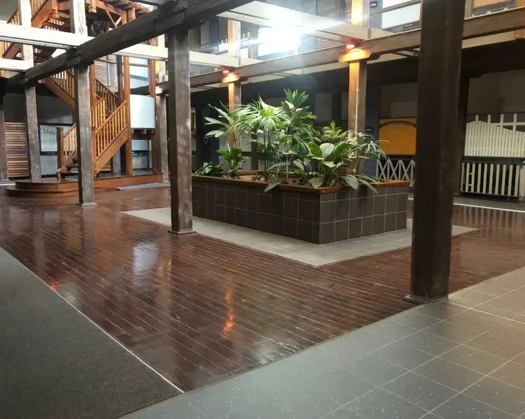 30/85 Commercial Road