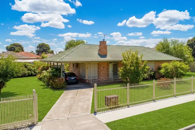 1 Edmondson Street