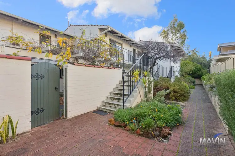3/21 Currie Street