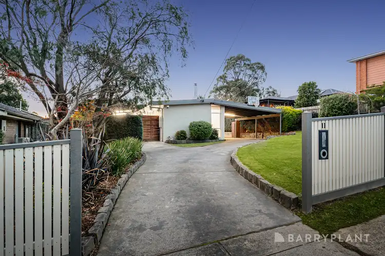 11 Songbird Avenue