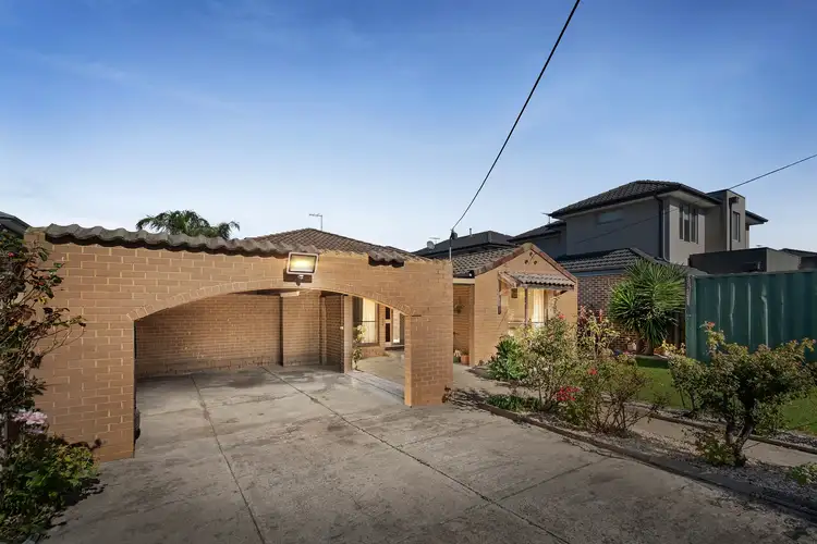 55 McIntosh Street