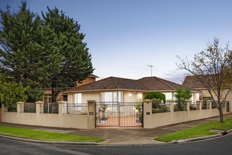 19 Phillip Road