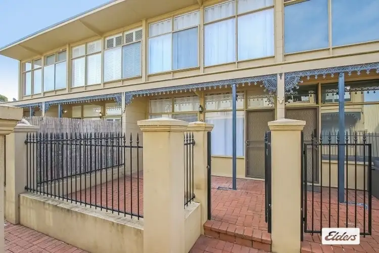 2/750 Macauley Street