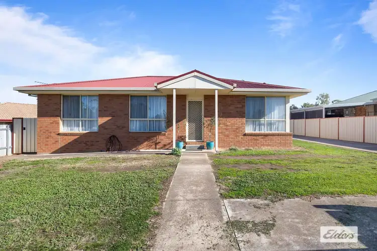 Unit 1 / 4 Waratah Avenue